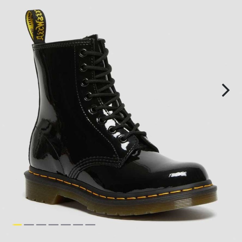 Dr.Martens 11821011 AirWair Black Patent Lamper Combat Boots US size 9